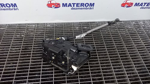 INCUIETOARE USA SPATE DREAPTA VW POLO POLO - - (2009 2014)