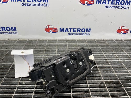 INCUIETOARE USA SPATE DREAPTA VW TIGUAN - - (2010 2015)