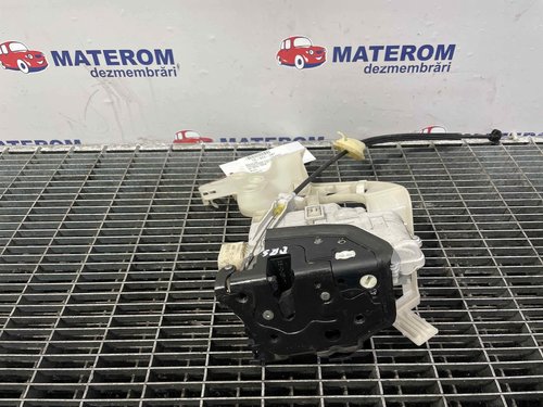INCUIETOARE USA SPATE DREAPTA VW TOUAREG - - (2010 2018)