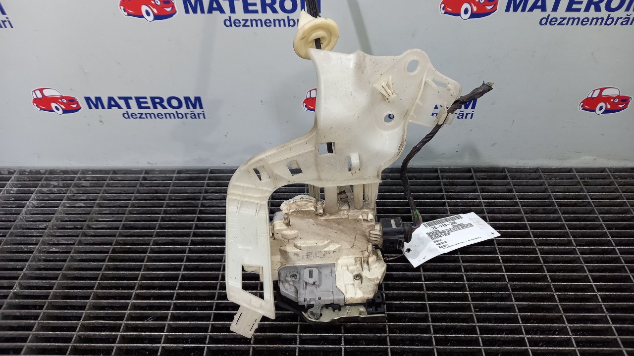INCUIETOARE USA SPATE DREAPTA VW TOUAREG TOUAREG - - (2010 2018)