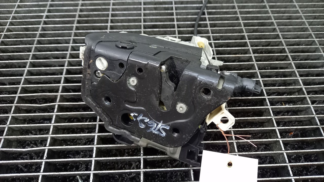 INCUIETOARE USA SPATE STANGA AUDI A5 - - (2007 2011)