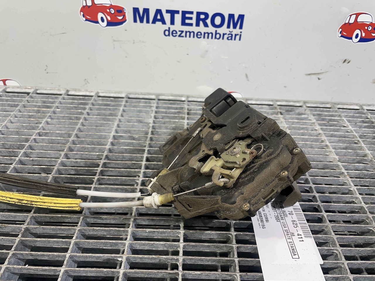 INCUIETOARE USA SPATE STANGA AUDI A6 - - (2001 2004)