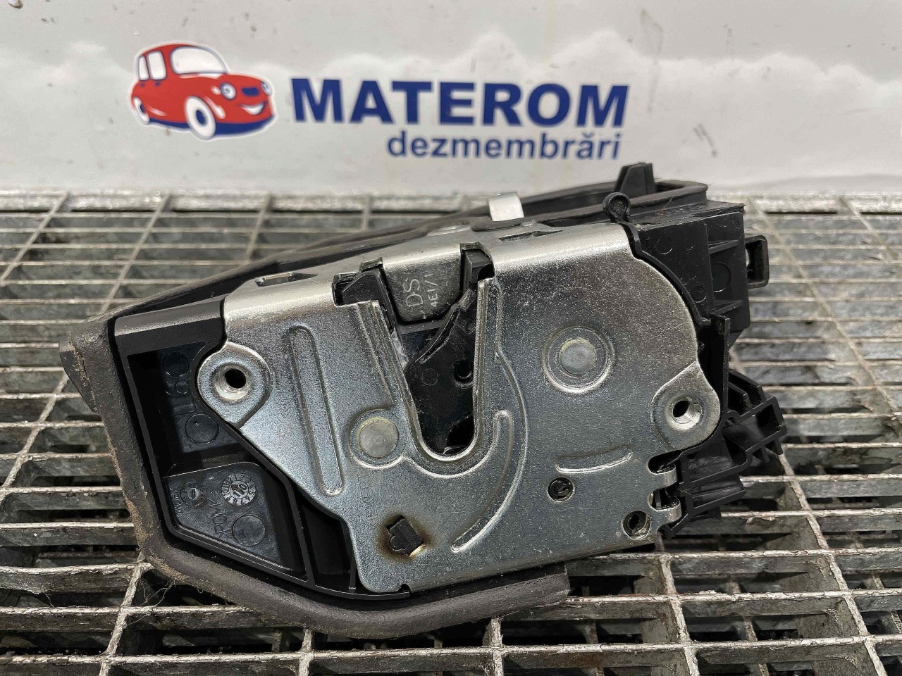 INCUIETOARE USA SPATE STANGA BMW SERIA 5 F 10 SERIA 5 F 10 - - (2010 2014)