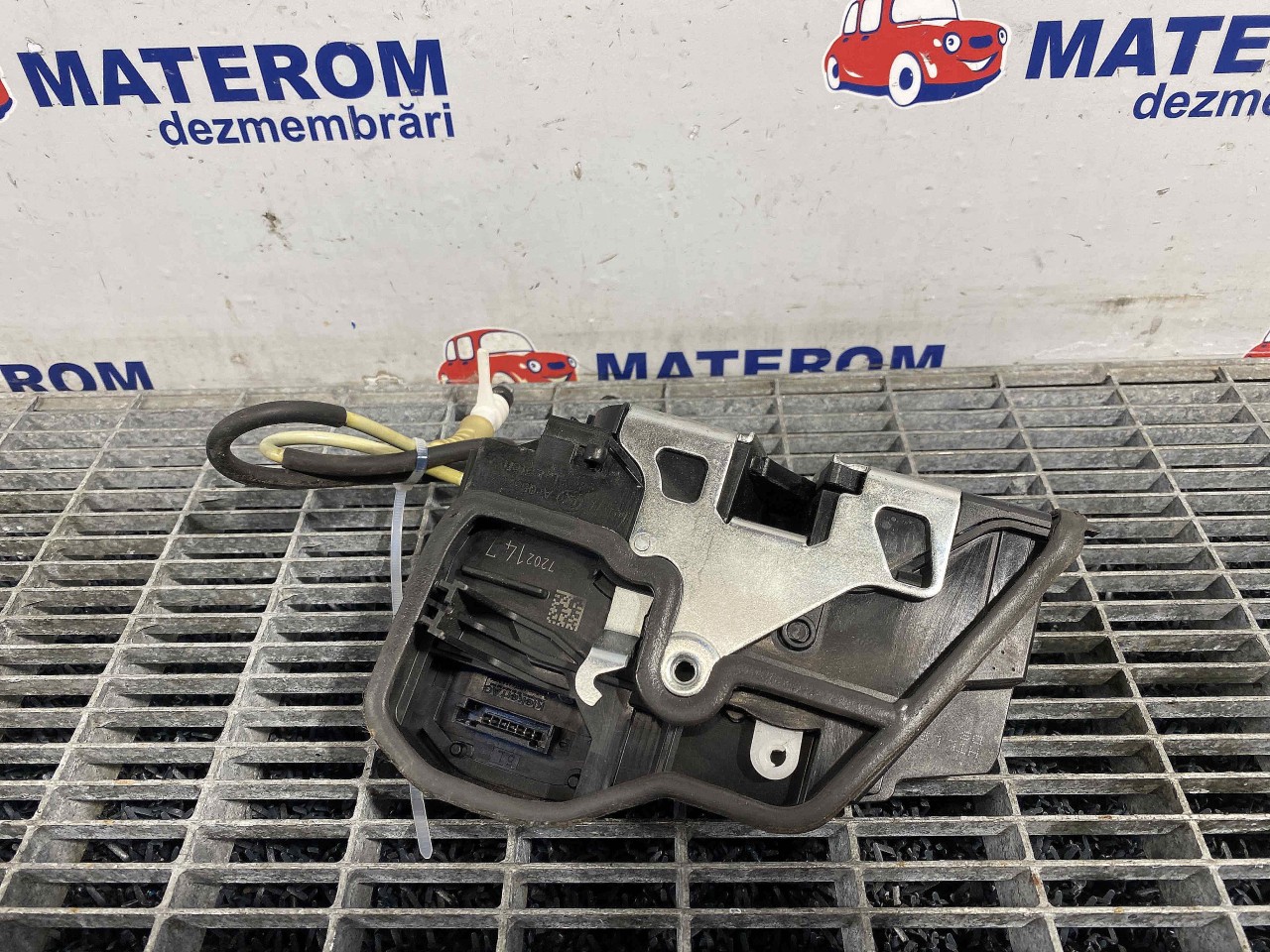 INCUIETOARE USA SPATE STANGA BMW SERIA 5 F 10 SERIA 5 F 10 - - (2010 2014)
