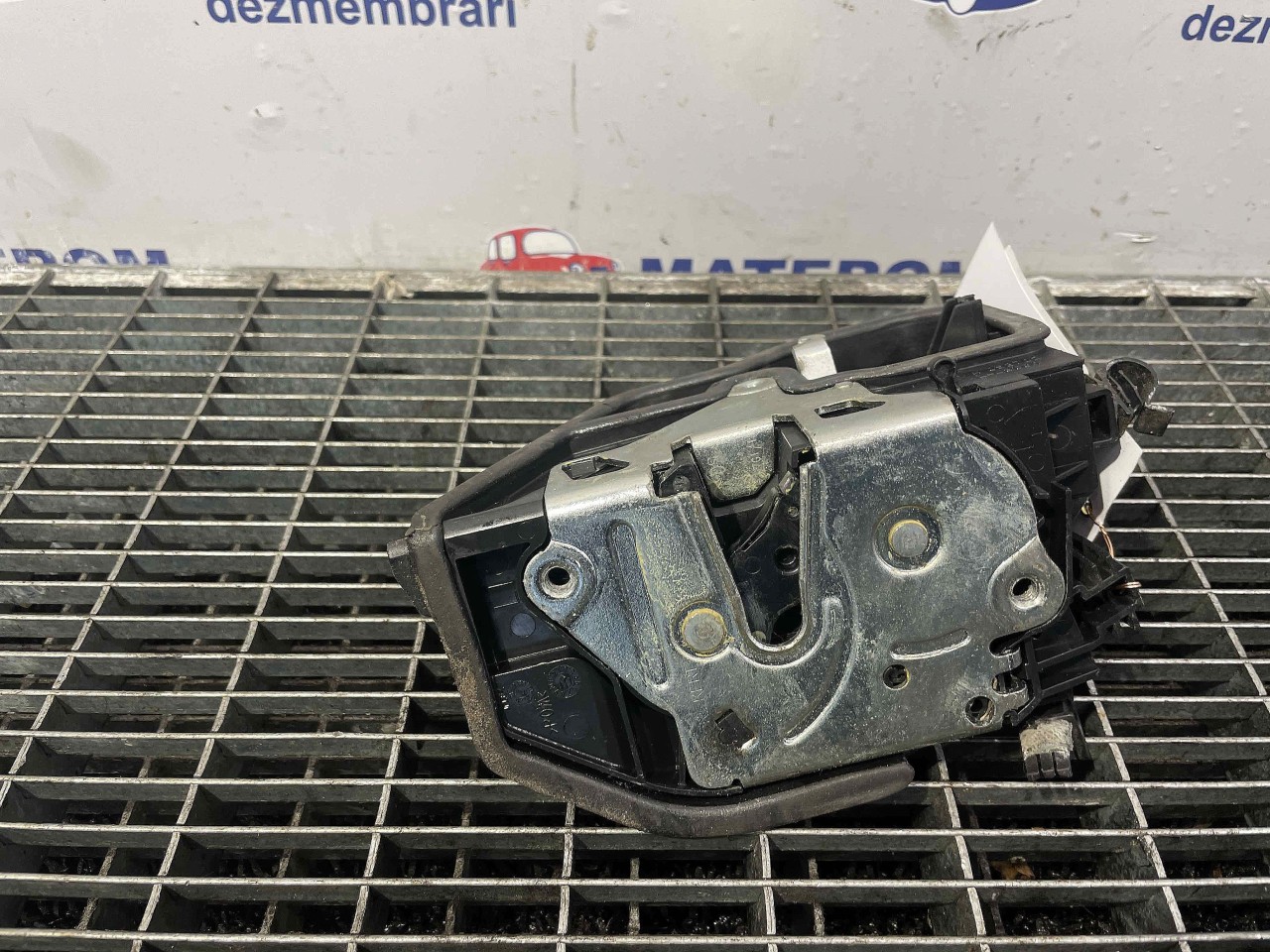 INCUIETOARE USA SPATE STANGA BMW X6 - - (2008 2014)