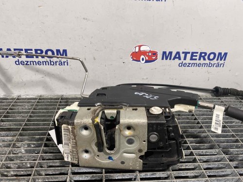 INCUIETOARE USA SPATE STANGA CHRYSLER 300C - - (2011 2014)
