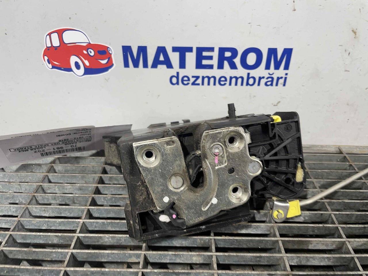 INCUIETOARE USA SPATE STANGA DACIA LOGAN MCV LOGAN MCV - - (2012 2016)