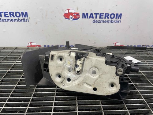 INCUIETOARE USA SPATE STANGA FORD B-MAX - - (2012 2017)
