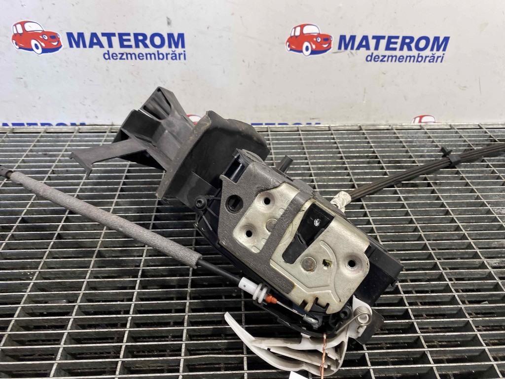 INCUIETOARE USA SPATE STANGA FORD C-MAX - - (2010 2015)