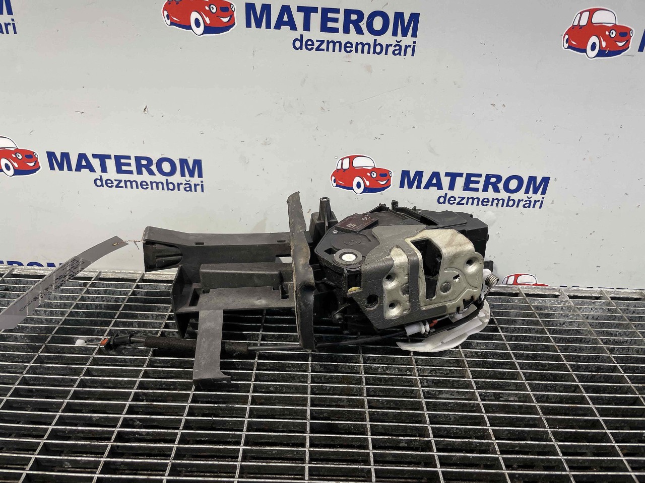 INCUIETOARE USA SPATE STANGA FORD C-MAX C-MAX - - (2010 2015)