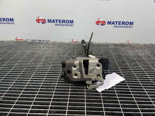 INCUIETOARE USA SPATE STANGA FORD ECOSPORT - - (2013 2018)