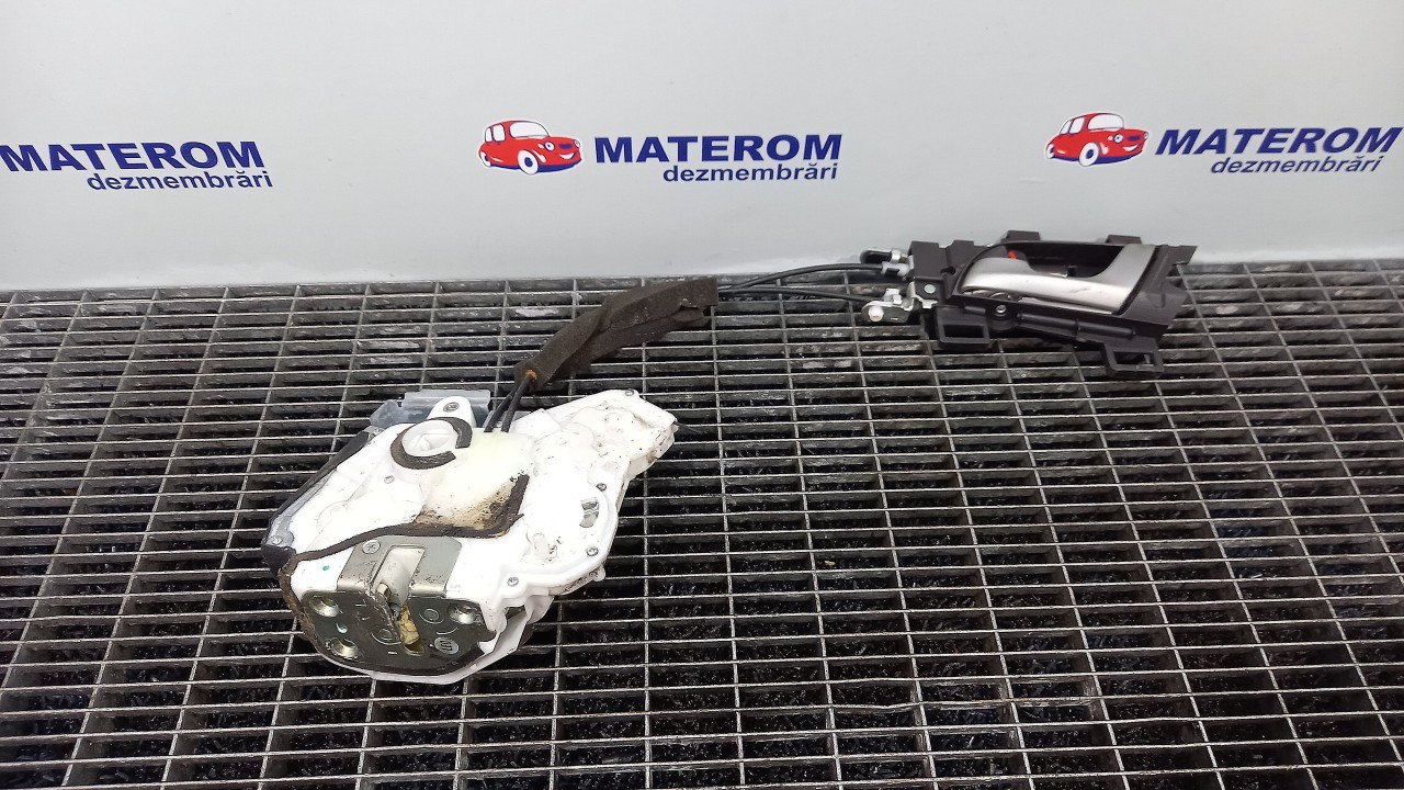 INCUIETOARE USA SPATE STANGA HONDA ACCORD ACCORD - - (2008 2012)