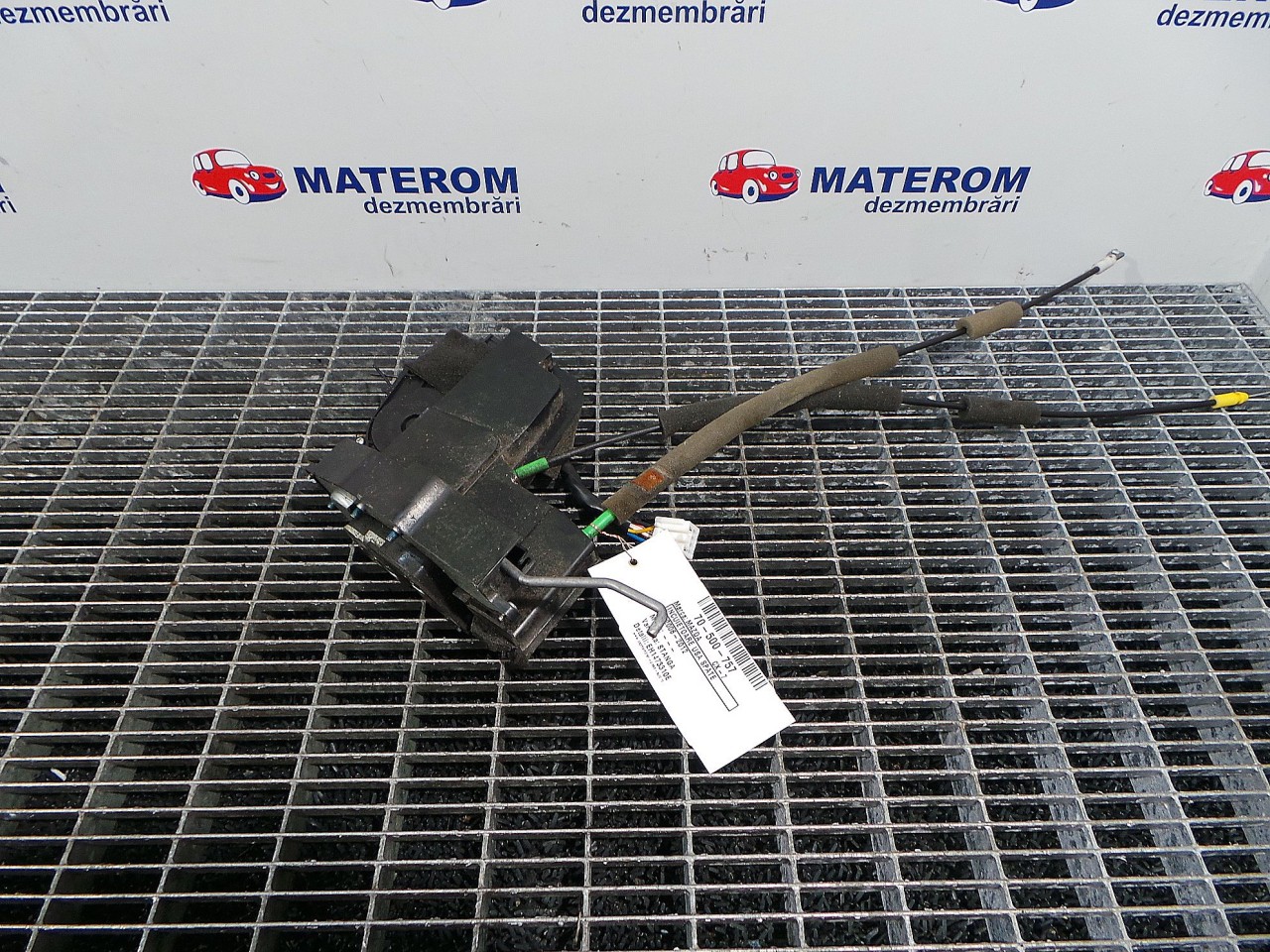 INCUIETOARE USA SPATE STANGA MAZDA CX-7 CX-7 - - (2006 2012)