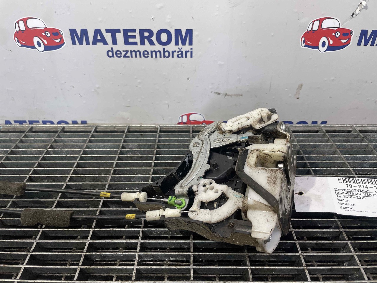 INCUIETOARE USA SPATE STANGA MITSUBISHI L200 L200 - - (2010 2015)
