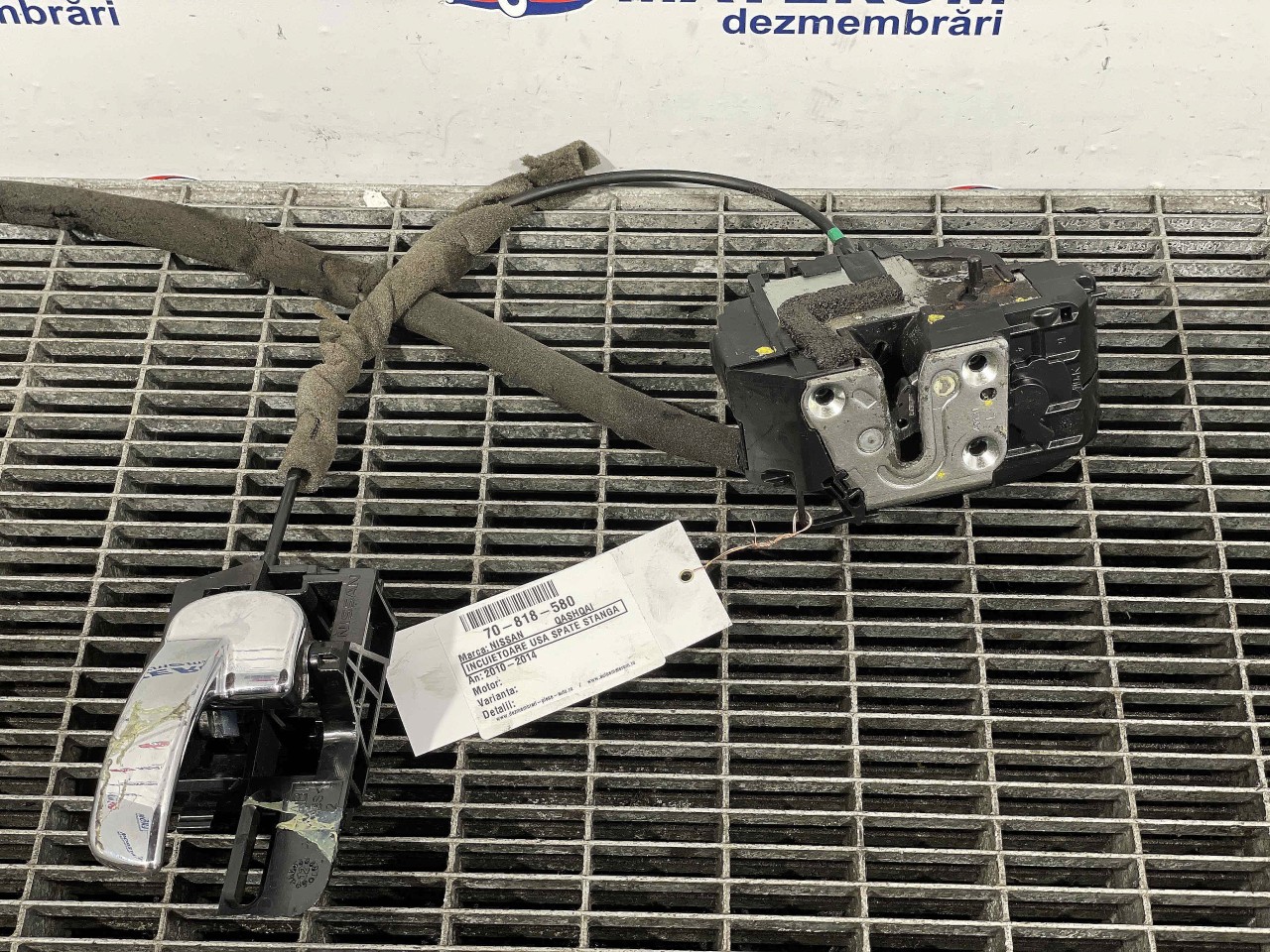 INCUIETOARE USA SPATE STANGA NISSAN QASHQAI QASHQAI - - (2010 2014)