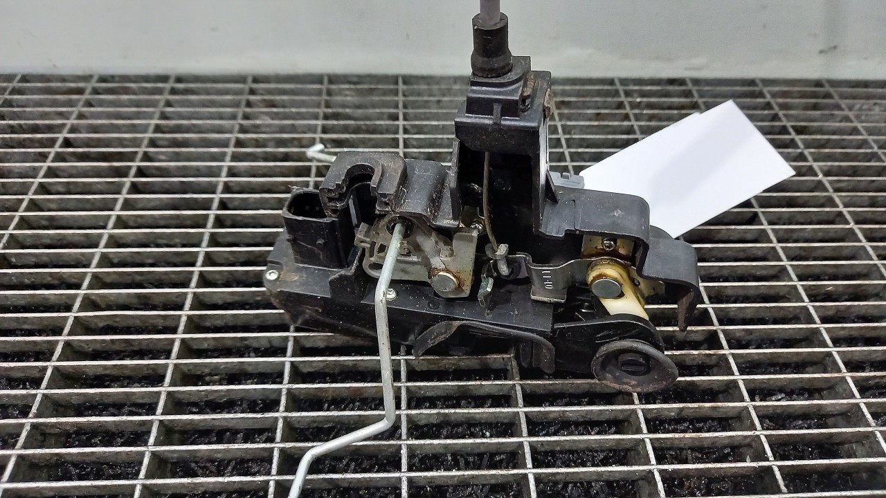 INCUIETOARE USA SPATE STANGA OPEL ANTARA ANTARA - - (2010 2015)