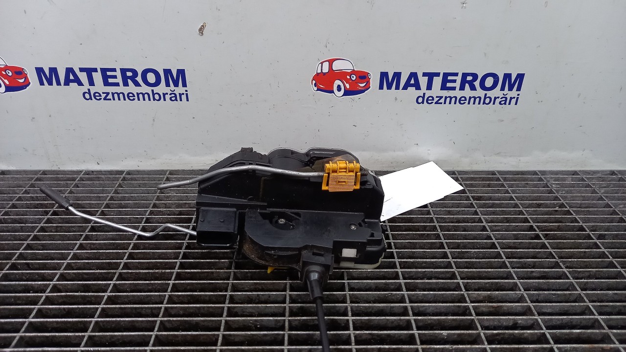 INCUIETOARE USA SPATE STANGA OPEL ASTRA J ASTRA J - - (2012 2015)