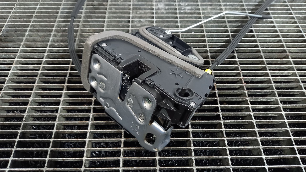 INCUIETOARE USA SPATE STANGA OPEL ASTRA K ASTRA K - - (2015 2021)