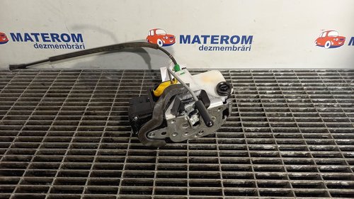 INCUIETOARE USA SPATE STANGA OPEL INSIGNIA - - (2013 2017)