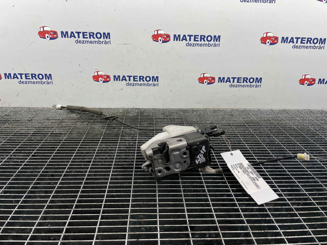 INCUIETOARE USA SPATE STANGA PEUGEOT 3008 3008 - - (2008 2013)