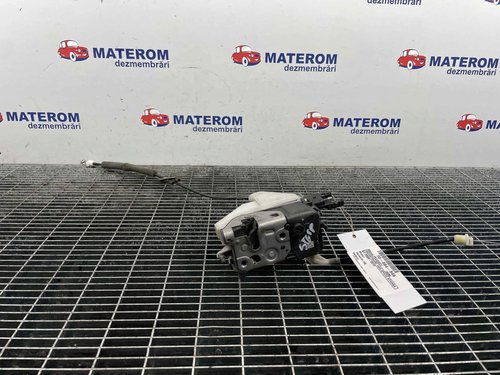INCUIETOARE USA SPATE STANGA PEUGEOT 3008 3008 - - (2008 2013)
