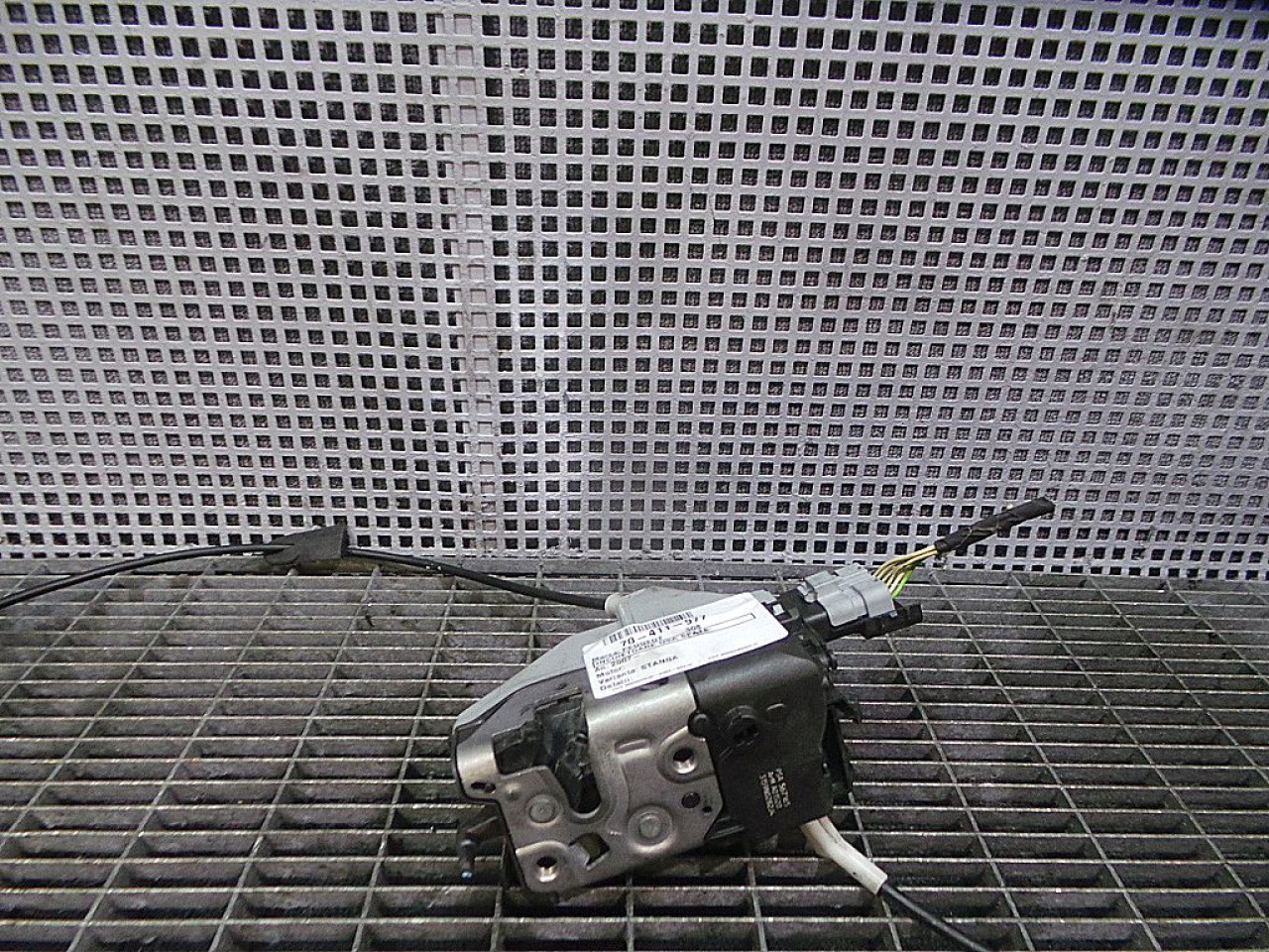 INCUIETOARE USA SPATE STANGA PEUGEOT 308 - - (2007 2011)