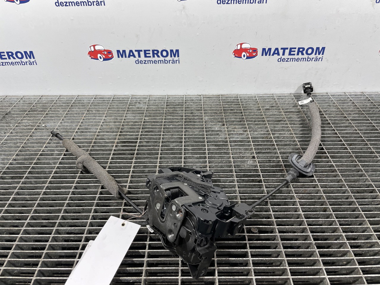 INCUIETOARE USA SPATE STANGA RENAULT MEGANE MEGANE - - (2016 2020)