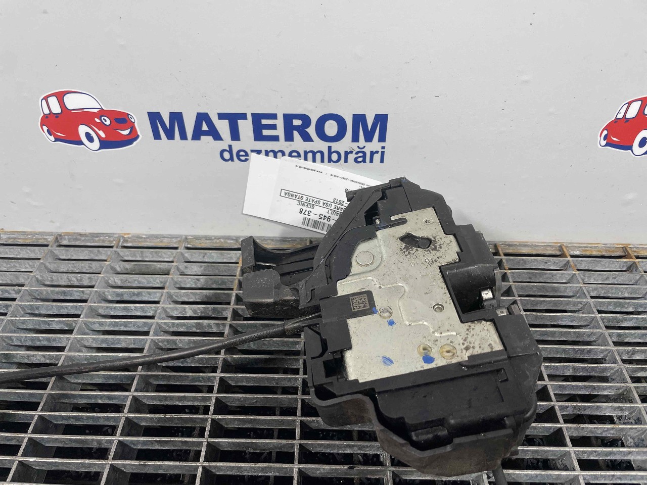 INCUIETOARE USA SPATE STANGA RENAULT SCENIC SCENIC - - (2009 2013)