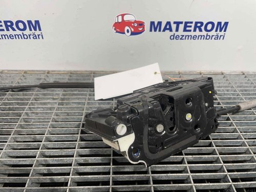 INCUIETOARE USA SPATE STANGA SKODA SUPERB - - (2008 2013)