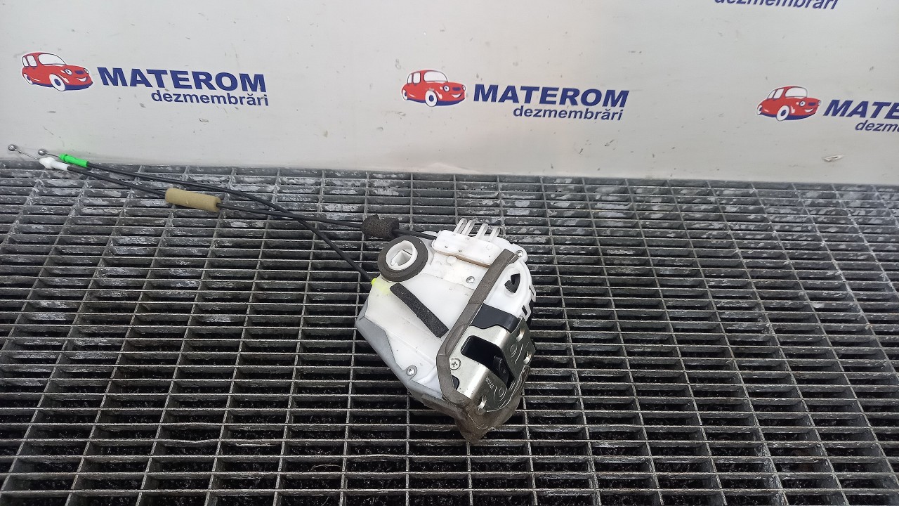 INCUIETOARE USA SPATE STANGA TOYOTA PRIUS PRIUS - - (2009 2015)