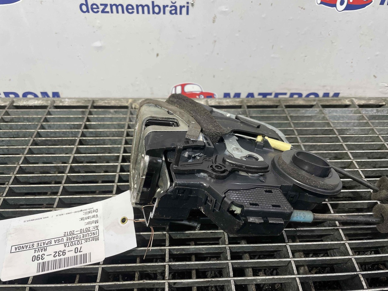 INCUIETOARE USA SPATE STANGA TOYOTA RAV4 RAV4 - - (2010 2012)