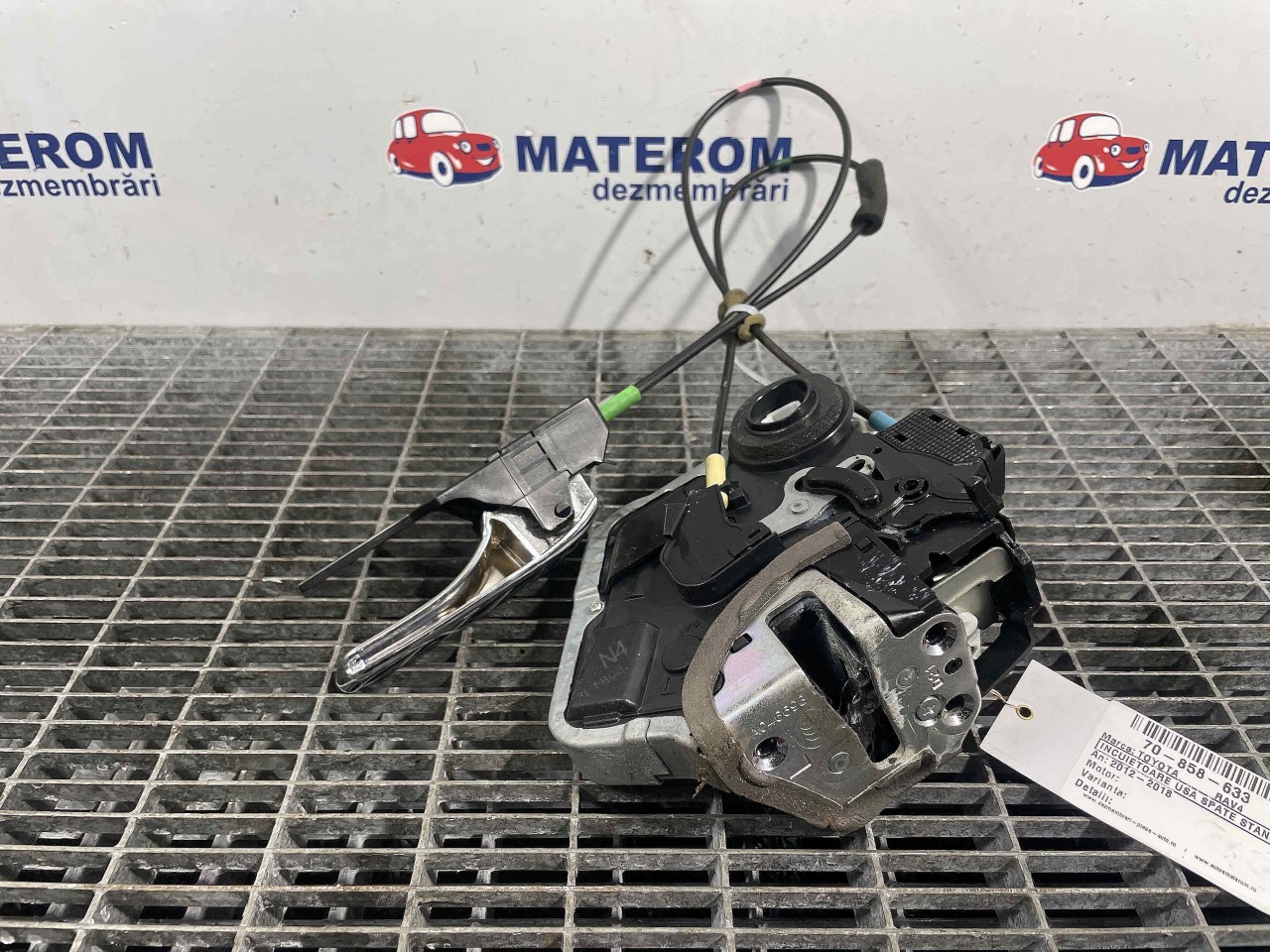 INCUIETOARE USA SPATE STANGA TOYOTA RAV4 RAV4 - - (2012 2018)