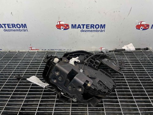 INCUIETOARE USA SPATE STANGA VOLVO V50 - - (2004 2010)