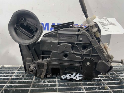INCUIETOARE USA SPATE STANGA VW GOLF VI - - (2008 2012)
