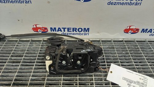 INCUIETOARE USA SPATE STANGA VW GOLF VI - - (2008 2012)