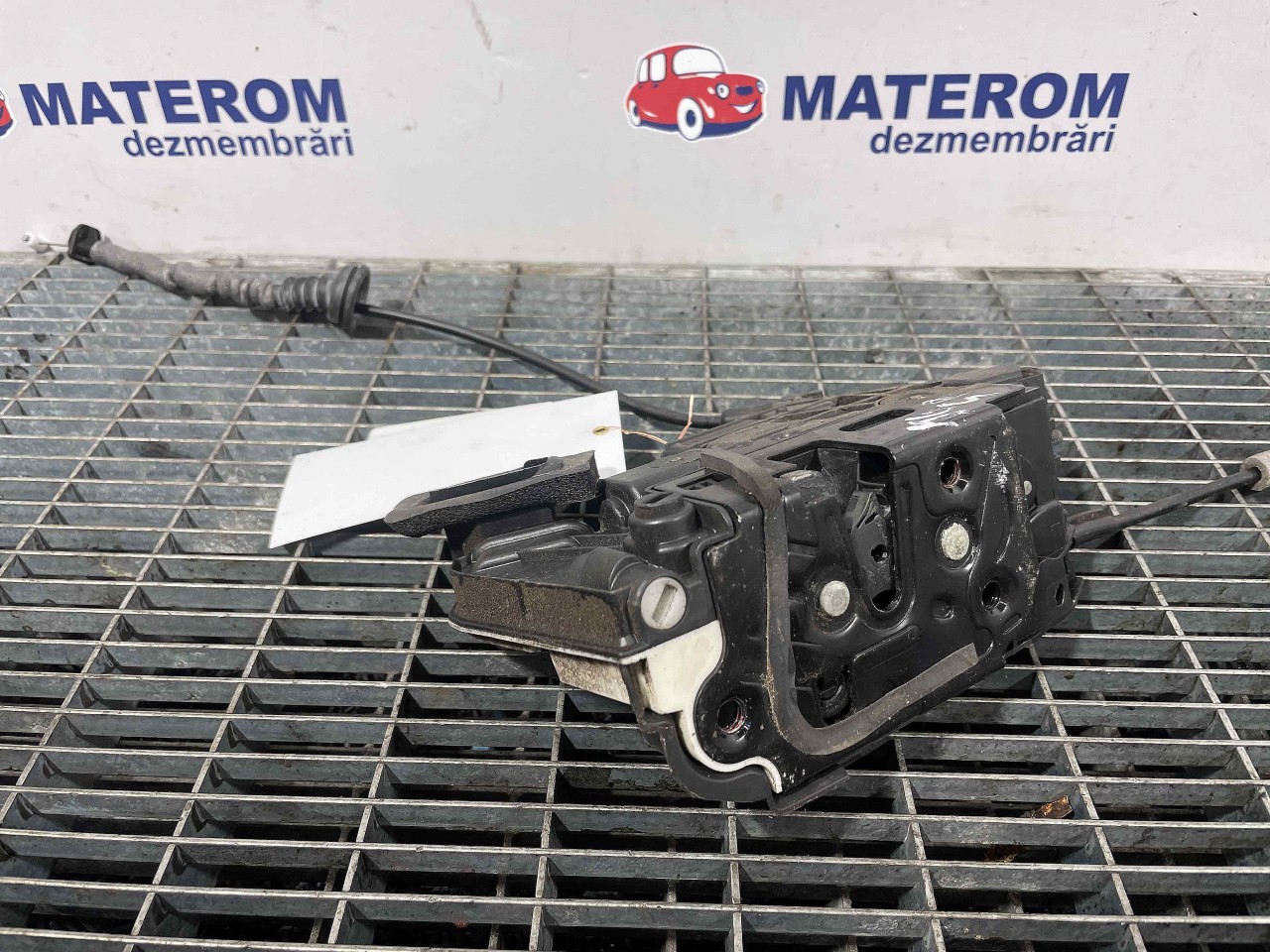 INCUIETOARE USA SPATE STANGA VW GOLF VII GOLF VII - - (2012 2016)
