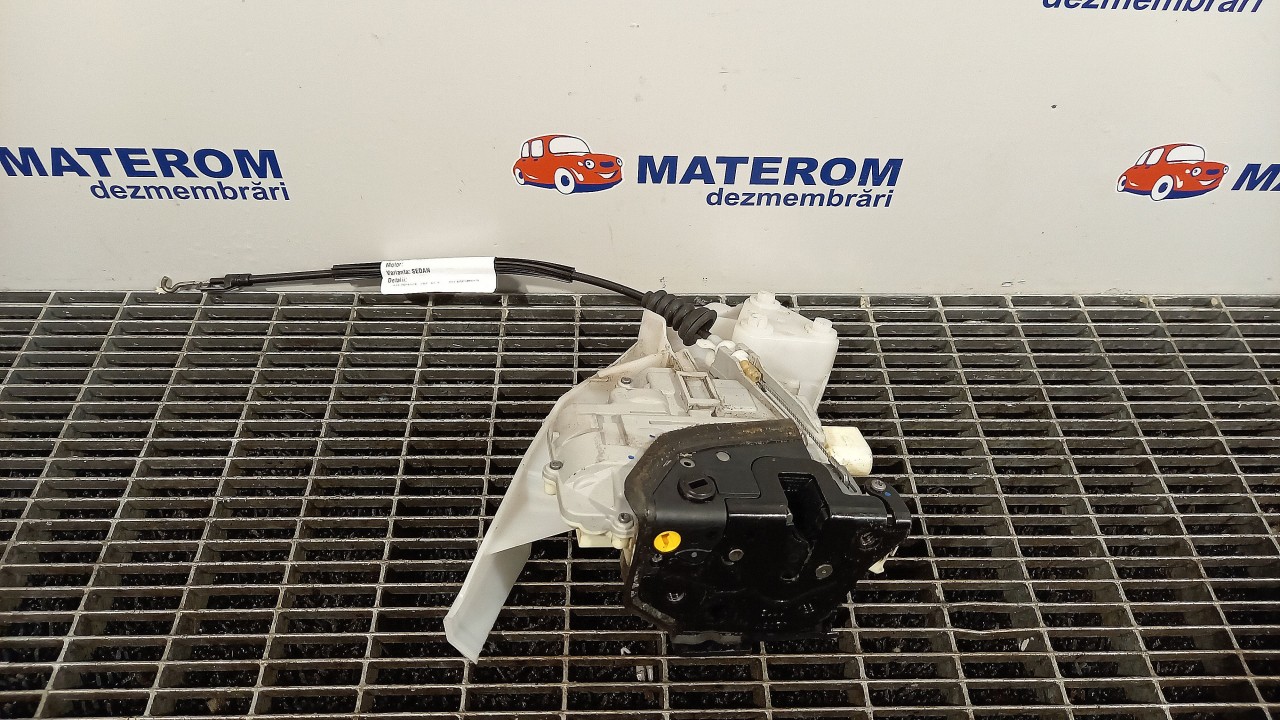 INCUIETOARE USA SPATE STANGA VW PASSAT PASSAT - - (2010 2014)