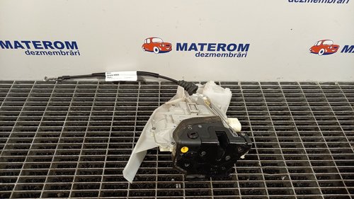 INCUIETOARE USA SPATE STANGA VW PASSAT PASSAT - - (2010 2014)