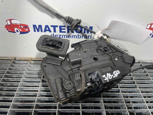 INCUIETOARE USA SPATE STANGA VW POLO - - (2009 2014)