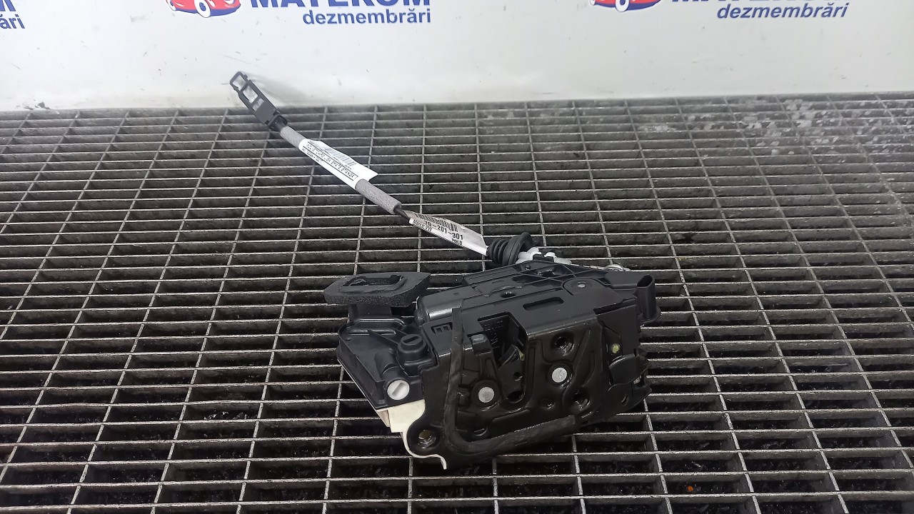 INCUIETOARE USA SPATE STANGA VW POLO POLO - - (2009 2014)