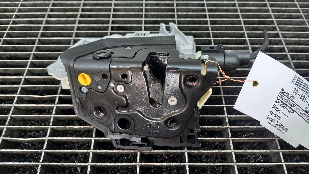 INCUIETOARE USA SPATE STANGA VW TIGUAN TIGUAN - - (2007 2010)