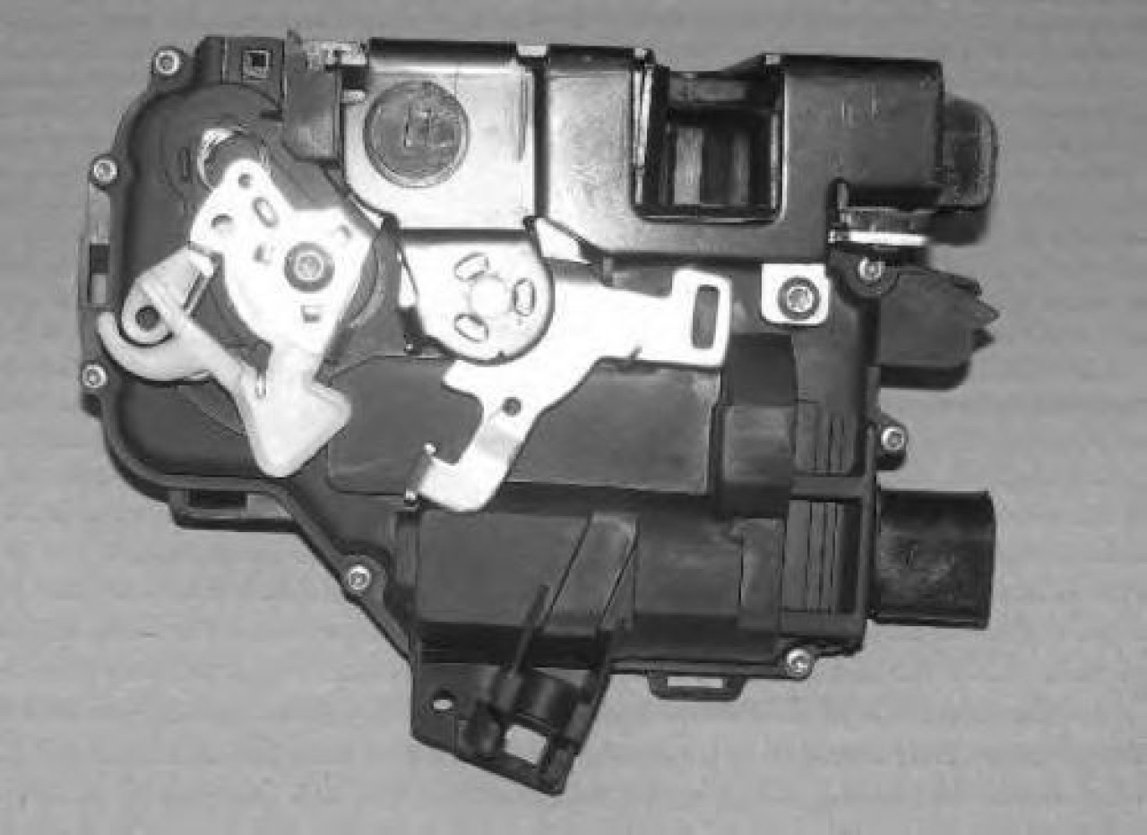 Incuietoare usa VW GOLF IV (1J1) (1997 - 2005) BUGIAD BSP20493 piesa NOUA
