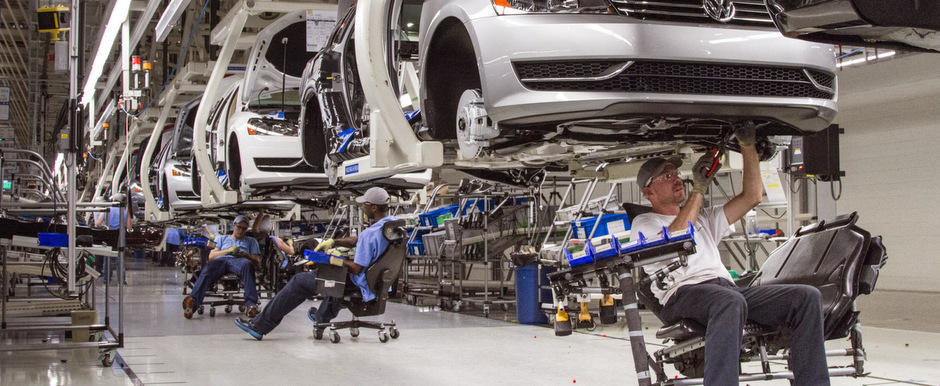 Industria auto germana ii asteapta cu bratele deschise pe imigranti Industria auto germana ii asteapta cu bratele deschise pe imigranti