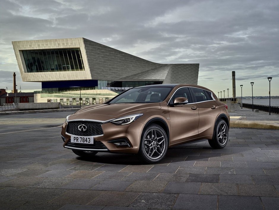 Infiniti Q30 - Prima Poza