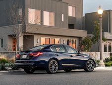 Infiniti Q50 Signature Edition