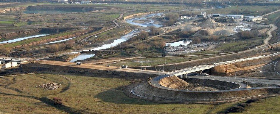 Infrastructura melcului: 60% din banii pentru drumuri au ramas in visteria CNADNR Infrastructura melcului: 60% din banii pentru drumuri au ramas in visteria CNADNR