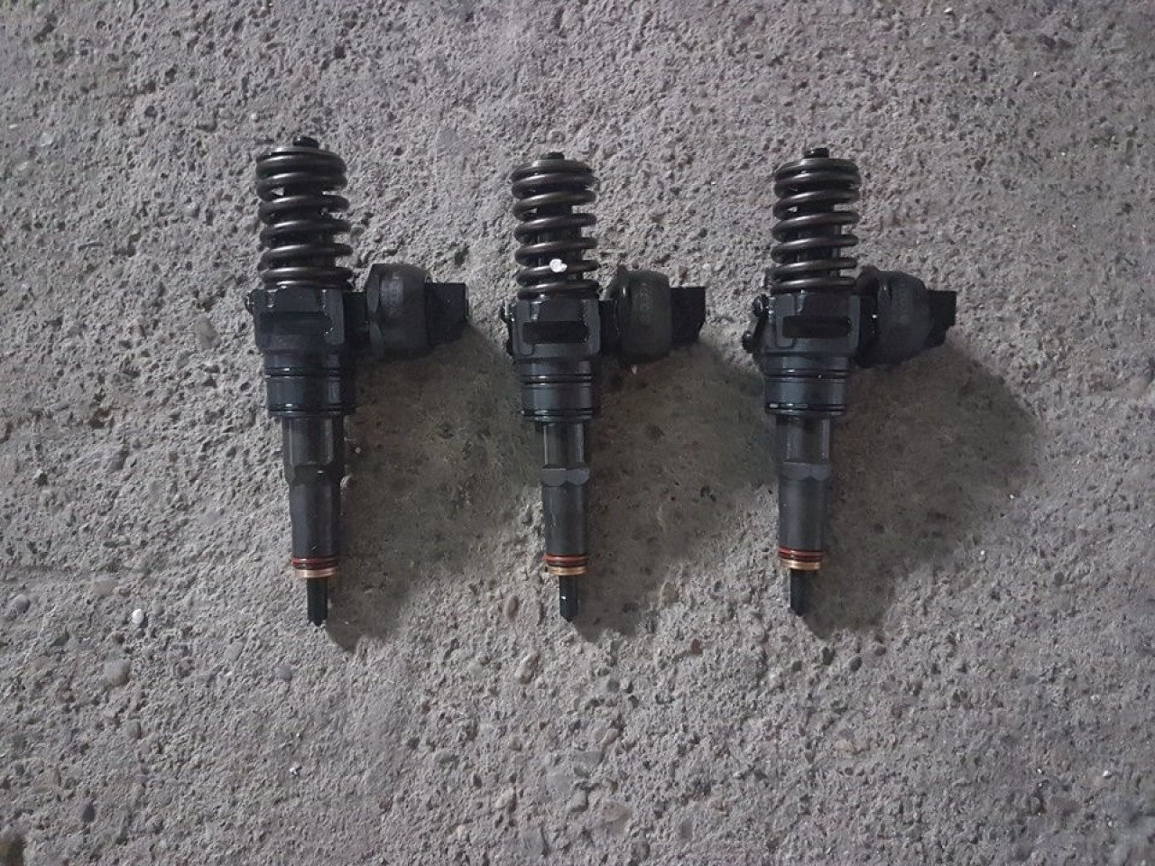 Injectoare 038130073ag seat toledo II 1.9 tdi axr 101 cai