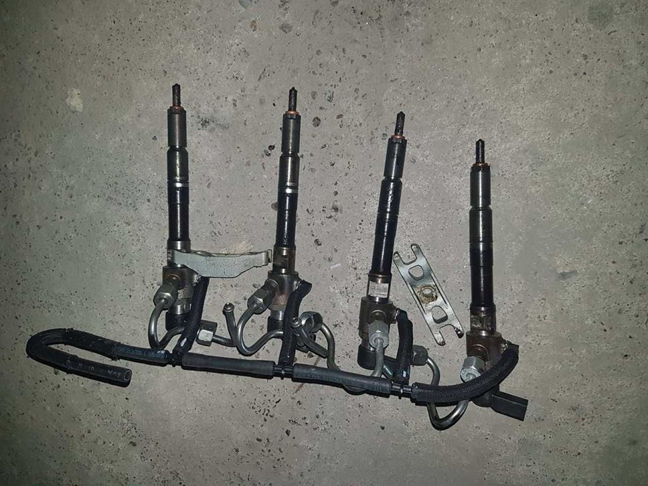 Injectoare 03l130277b vw beetle 1.6 tdi cayc 105 cai