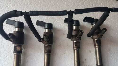 Injectoare 03l130277b vw passat b6 1.6 tdi cayc 105 cai