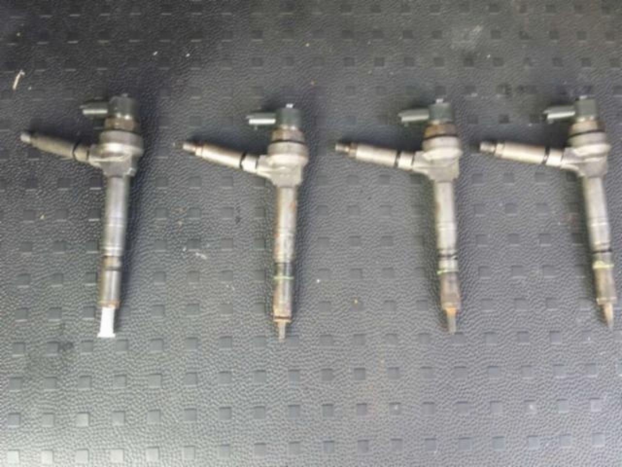 Injectoare 0445110175 opel astra h 1.7 cdti z17dth 101 cai